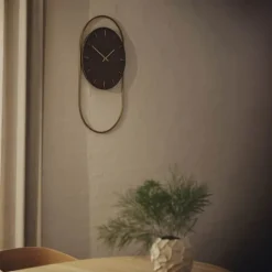 Andersen Furniture A-Wall Vægur H 76 x B 41 cm - Egetræ