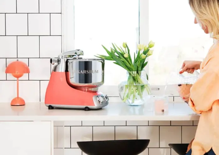 Ankarsrum Assistent Original Røremaskine AKM 6230CC 7 liter - Inkl. tilbehør - Coral Crush