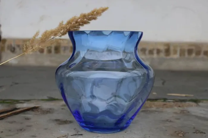 Anna von Lipa Dahlia Vase Ø 23 x H 22 cm - Glas - Lyseblå