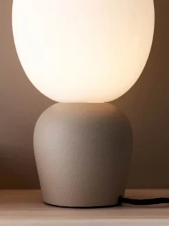 Belid Buddy Bordlampe H 35,5 cm - G9 - Sand