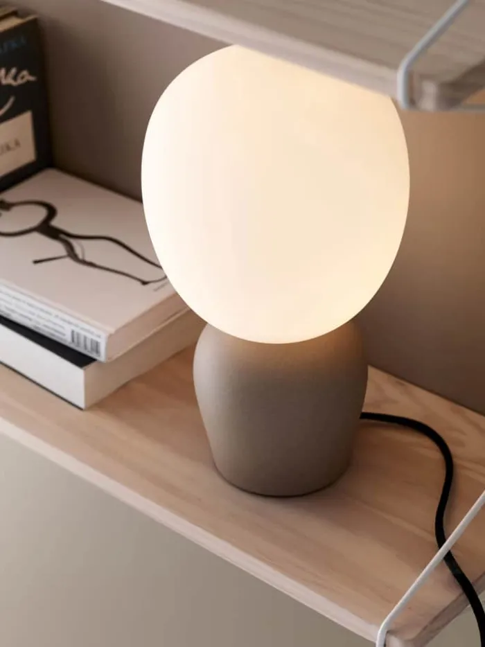 Belid Buddy Bordlampe H 35,5 cm - G9 - Sand