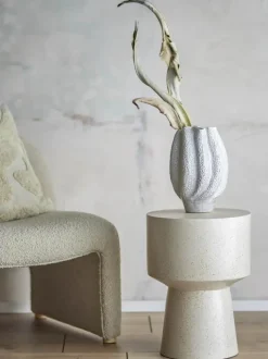 Bloomingville Cove Vase Ø 19,5 x H 28 cm - Stentøj - Hvid