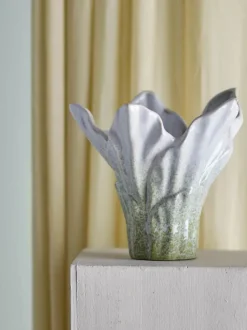 Bloomingville Erato Vase Ø 22 x H 20,5 cm - Stentøj - Grøn