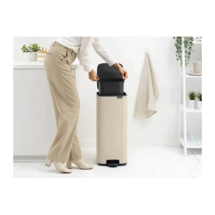 Brabantia Bo Pedalspand 30 liter - Stål - Soft beige
