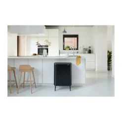Brabantia Bo Touch Affaldsspand 60 liter - Plastik/stål - Mat sort