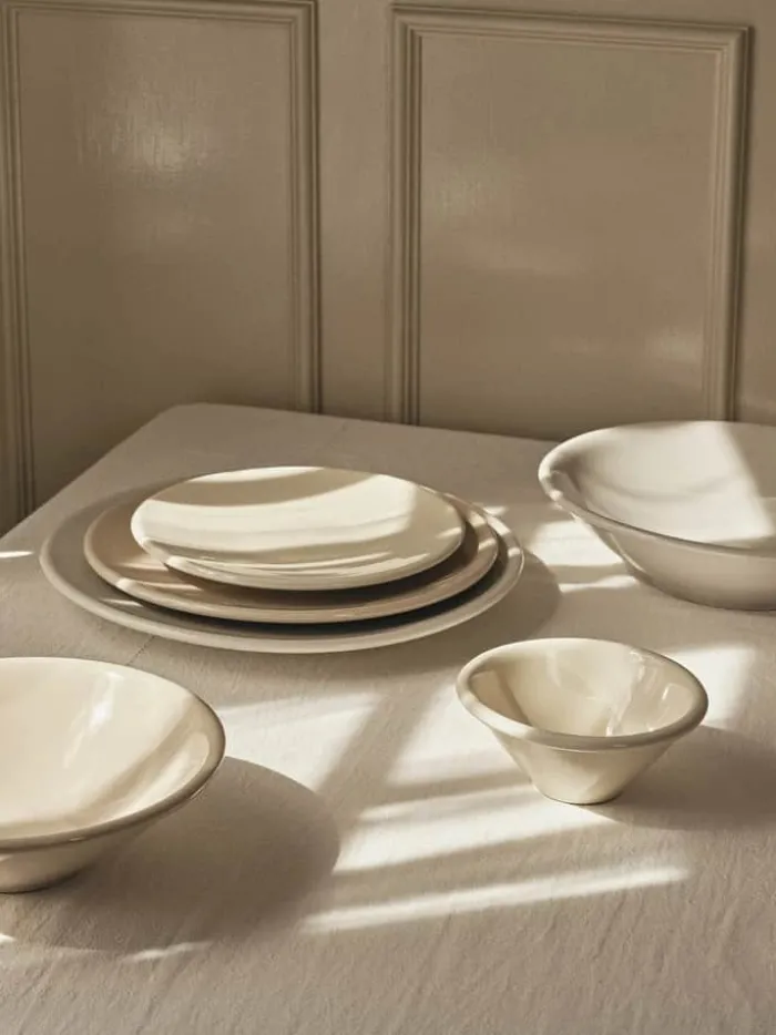 Broste Copenhagen Alfredo Skål Ø 30 x H 8 cm - Stentøj - Light Grey