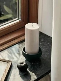 Broste Copenhagen Anker Lysestage Ø 7 x H 5,8 cm - Aluminium - Sort