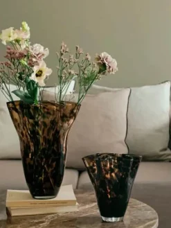 Broste Copenhagen Liva Vase Ø 23 x H 31,5 cm - Mundblæst glas - Brun