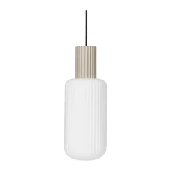 Broste Copenhagen Lolly Pendellampe Ø 16 x H 43 cm - Opalglas/aluminium - Hvid/beige