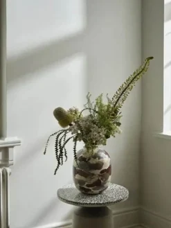 Broste Copenhagen Thyra Vase Ø 40 x H 50 cm - Jern - Brun/grå