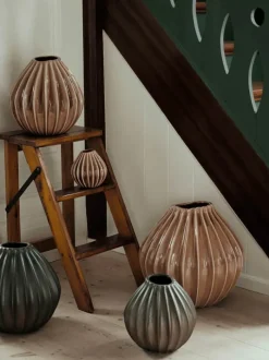 Broste Copenhagen Wide Vase Ø 25 x H 25 cm - Keramik - Fawn