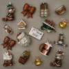 Casa Christmas Julekugle - Tromme H 8,3 cm - Glas - Rød/hvid