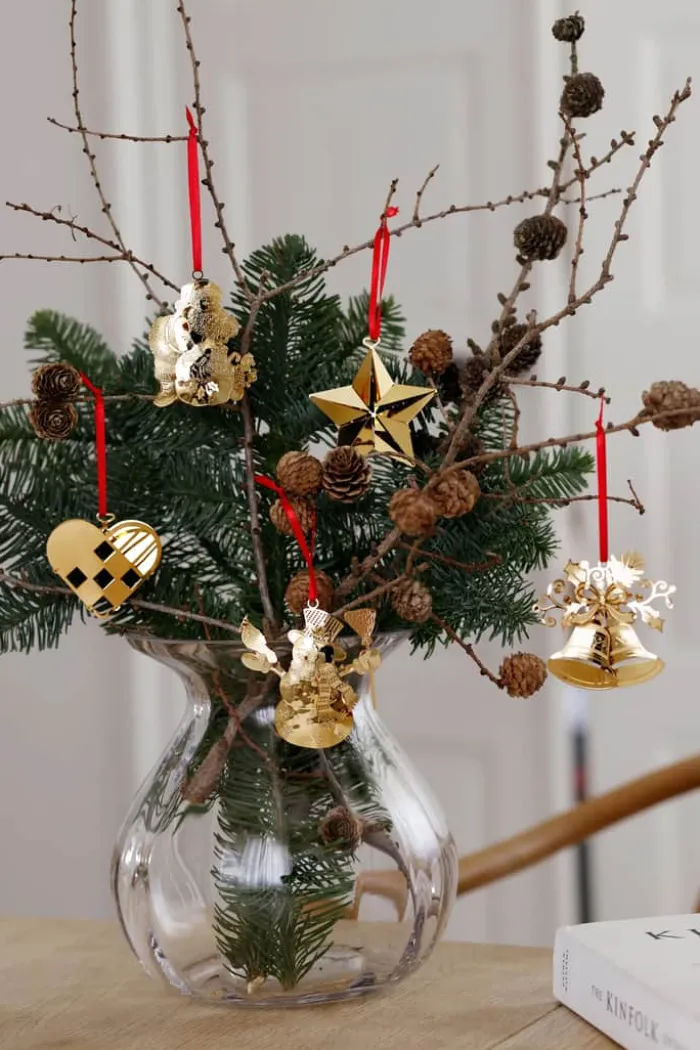 Casa Christmas Ornament - Snemand H 7,6 x B 7,5 cm - Rustfrit stål - Guld