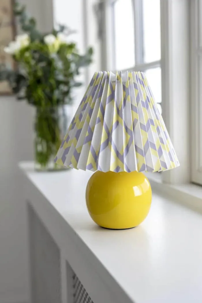 CASA Living Bordlampe H 26 cm - Keramik - Gul