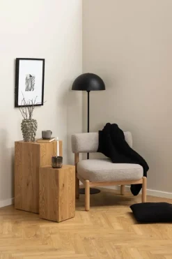 CASA Living Burley Lounge Stol H 75 x B 66,5 x L 69 cm - Egetræ/stof - Beige