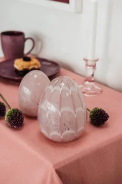 CASA Living Dekorationsæg H 14,5 cm - Glas - Lyserød