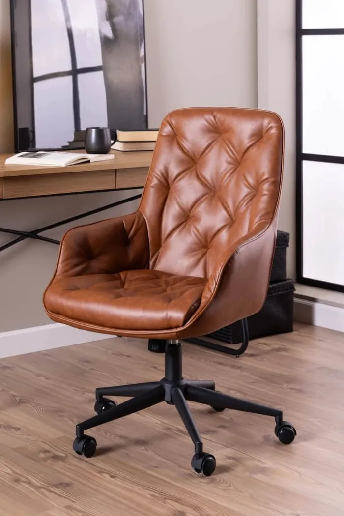 CASA Living Erik Skrivebordsstol H 106 x B 60 x D 67,5 cm - Stål - Cognac
