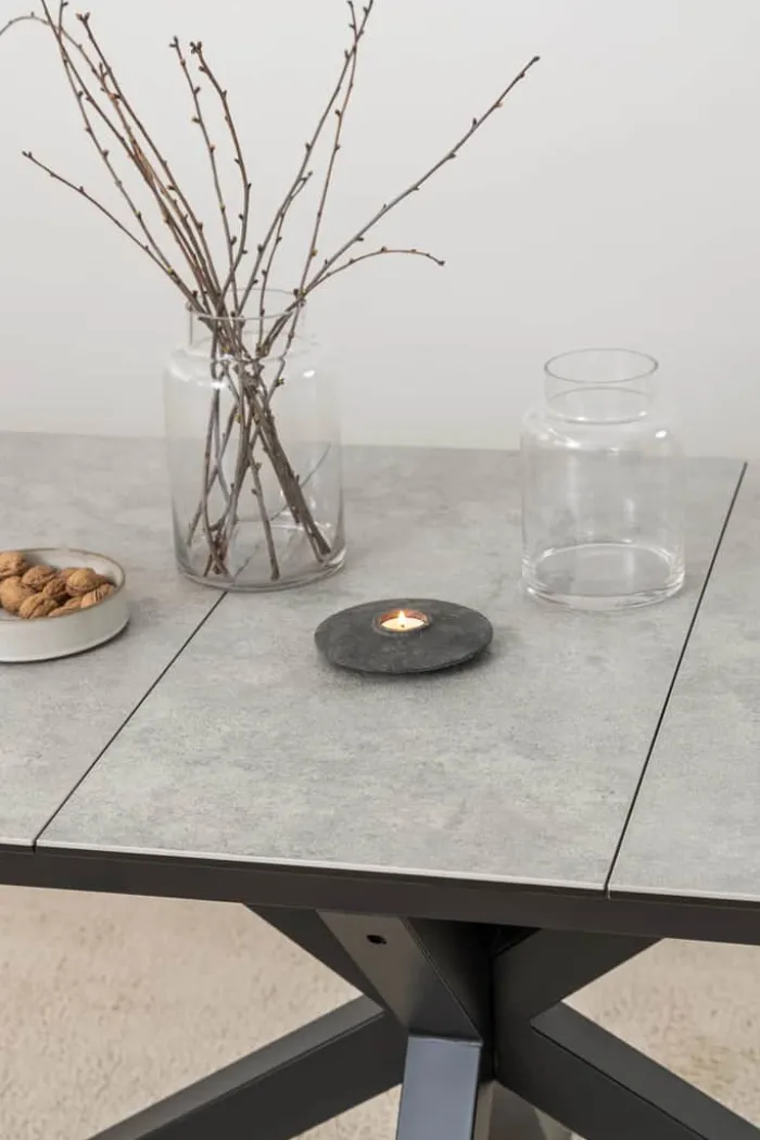 CASA Living Heaven Spisebord H 76 x B 210 x L 90 cm - Keramik/metal - Grå anista/mat sort - Grå anista/mat sort