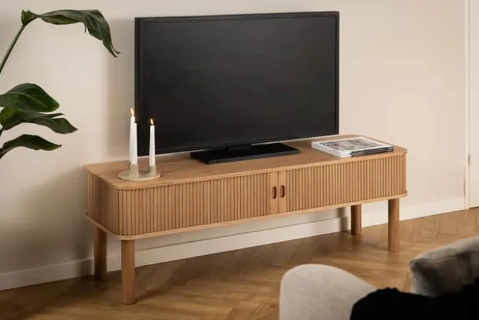 CASA Living Langley TV bord H 45 x B 40 x L 140 cm - Egetræ - Natur