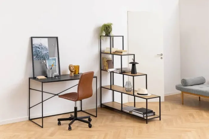 CASA Living Seaford Reol H 150 x B 35 x L 135 cm - Stål/egetræ - Natur