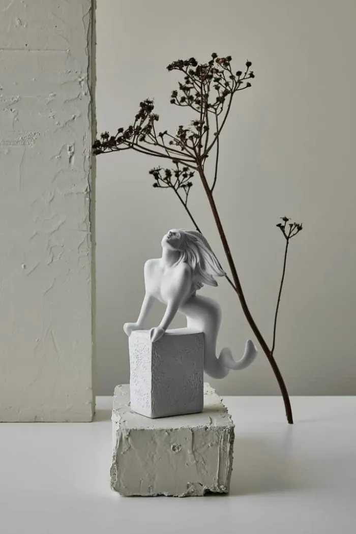 Christel Marott Christel Stjernetegn - Stenbuk H 21,5 x B 8,5 x L 15,5 cm - Porcelæn - Hvid
