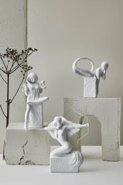 Christel Marott Christel Stjernetegn - Skorpion H 19 x B 17 x L 12,4 cm - Porcelæn - Hvid