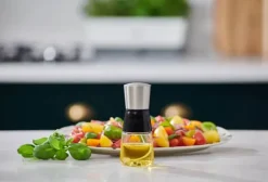 Cole&Mason Epping Olie/Eddikke Sprayflaske H 15,6 cm - Polypropylen/tritan/rustfrit stål - Sort