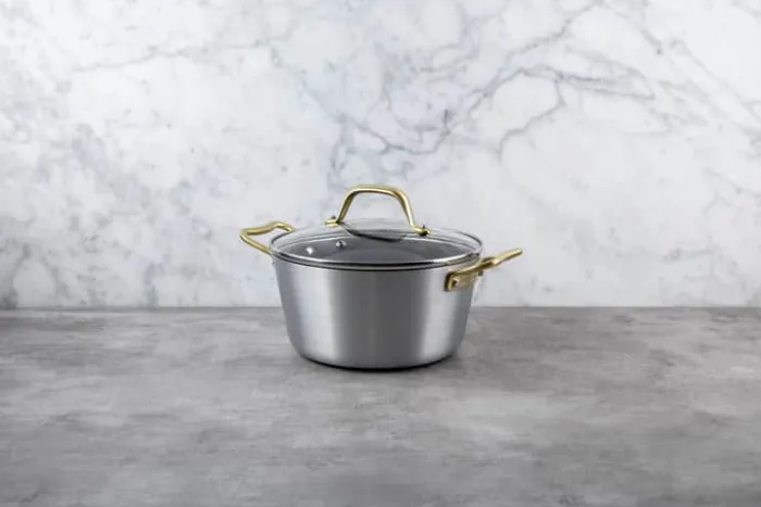 Cook & Baker Premium Gryde 2,3 liter - Genanvendt aluminium - Sølvfarvet/guldfarvet