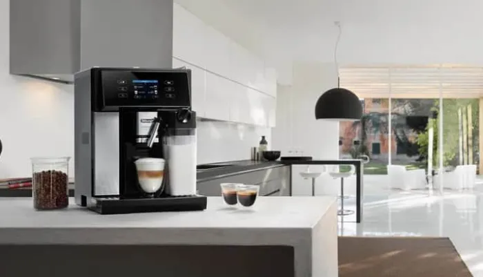 DeLonghi Perfecta Deluxe Espressomaskine ESAM460.75.MB 15 bar - 11 programmer - LatteCrema system