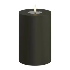 Deluxe Homeart Real Flame LED Udendørs Bloklys Ø 10 x H 15 cm - Plastik/resin - Mørk Grøn