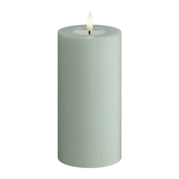 Deluxe Homeart Real Flame LED Bloklys Ø 7,5 x H 15 cm - Stearin/resin - Salvie green