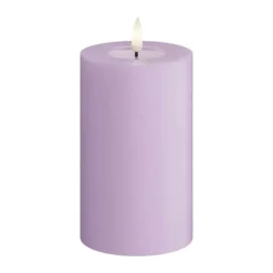 Deluxe Homeart Real Flame LED Bloklys Ø 7,5 x H 12,5 cm - Stearin/resin - Lavendel