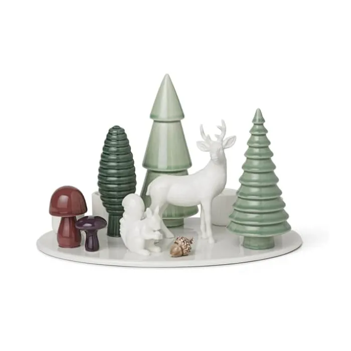 Dottir Winter Stories Woodland Adventstage H 14,6 x B 23,3 cm - Porcelæn - White/green/brown