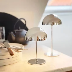 Dyberg Larsen Along LED-Bordlampe - 2 stk Ø 10 x H 12/20 cm - Metal - Krom
