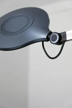 Dyberg Larsen Office Bordlampe H 53 cm - Integreret LED - Mat grå