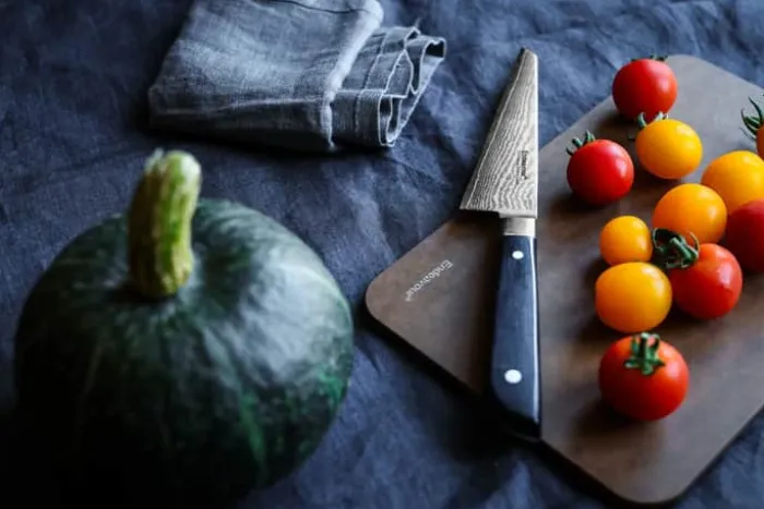 Endeavour Honesuki Kniv L 13 cm - Damaskusstål