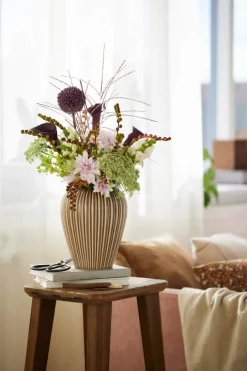 erik bagger a/s Eslau Lilje Vase H 20 cm - Fajance - Brun
