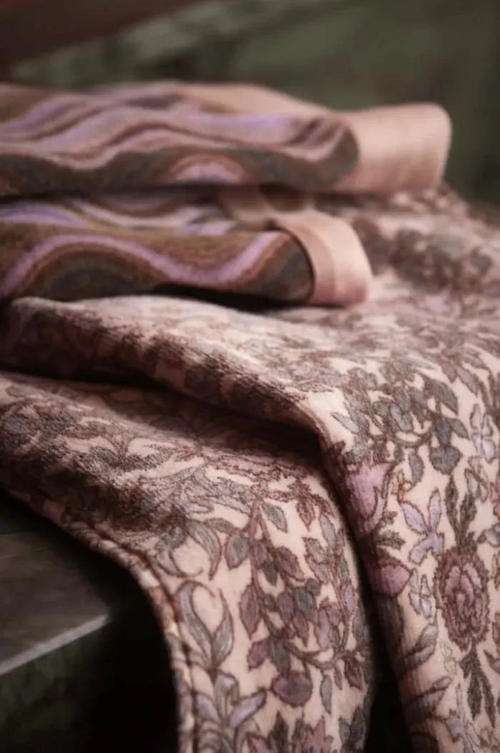 Essenza Ophelia Håndklæde B 50 x L 100 cm - Økologisk bomuldsvelour - Darling pink