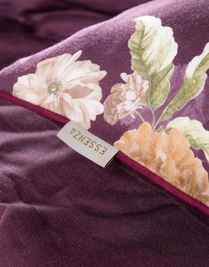 Essenza Orianna Sengetæppe B 150 x L 200 cm - Bomuldssatin - Mauve wine