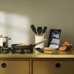 Eva Solo Nordic Kitchen Røreske L 20 cm - Egetræ/silikone - Natur/sort
