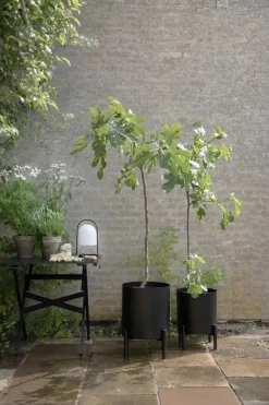 Eva Solo Simply Grow Potteskjuler B 42 x H 51 cm - Aluminium/galvaniseret stål