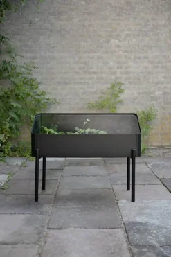 Eva Solo Simply Grow Spire Plantekasse B 80 x L 33 x H 63 cm - Aluminium/Hærdet glas