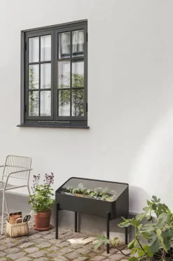 Eva Solo Simply Grow Spire Plantekasse B 80 x L 33 x H 63 cm - Aluminium/Hærdet glas