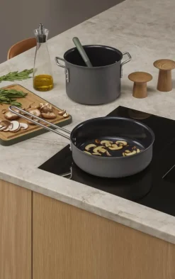 Eva Trio Grey Line Gryde 2,5 liter - Rustfrit stål - Slip-Let® belægning