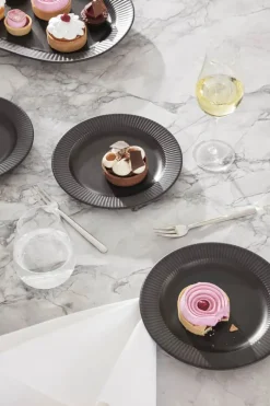 Eva Trio Legio Nova Frokosttallerken Ø 22 cm - Stentøj - Sort