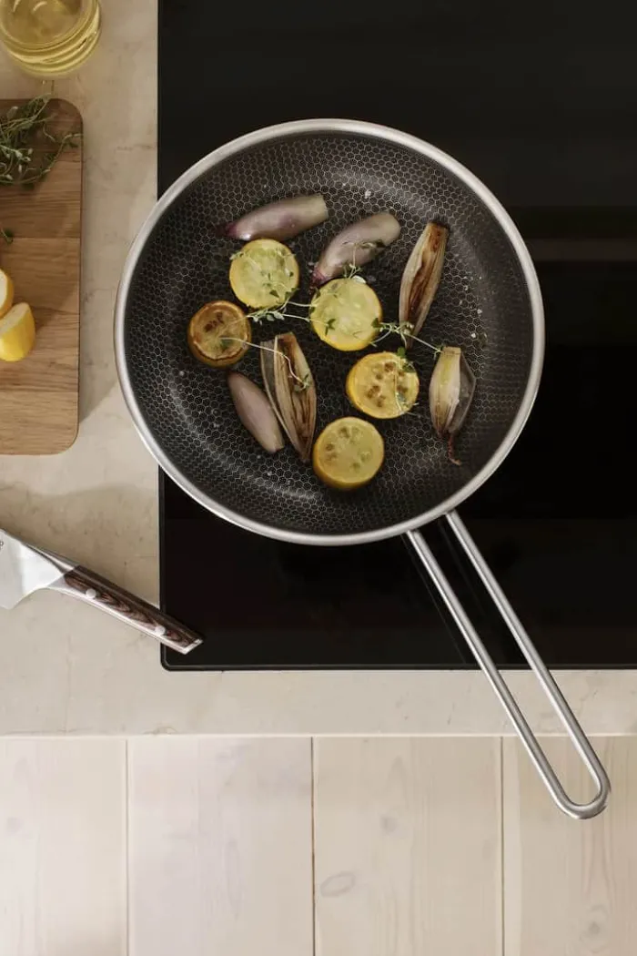 Eva Trio Multi Mosaic Stegepande Ø 28 cm - Genanvendt rustfrit stål/aluminium - Mat stål