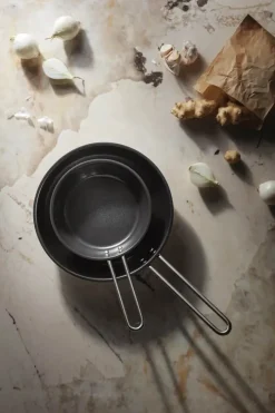 Eva Trio Stainless Steel Stegepande Ø 30 cm - Genanvendt rustfrit stål/aluminium - Keramisk Slip-Let® belægning