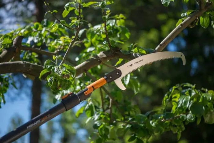 Fiskars Garden QuikFit™ Teleskopskaft L 140 til 240 cm