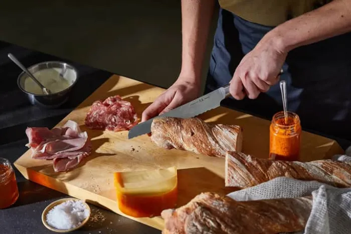 Fiskars Sensei Brødkniv L 19 cm - Rustfrit stål m. særlig hård hærdning