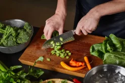 Fiskars Sensei Santokukniv L 16,5 cm - Rustfrit stål m. særlig hård hærdning